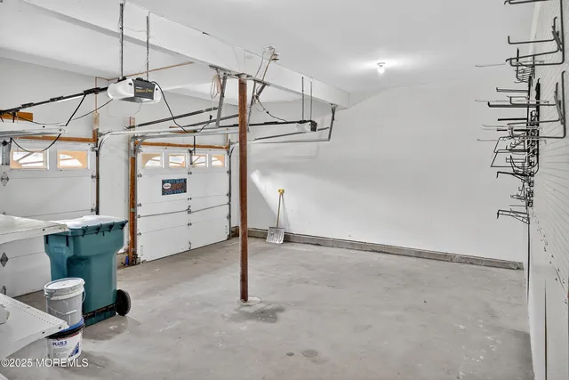 $579,999 | 8 Ridgeway Lane, Little Egg Harbor, NJ 08087