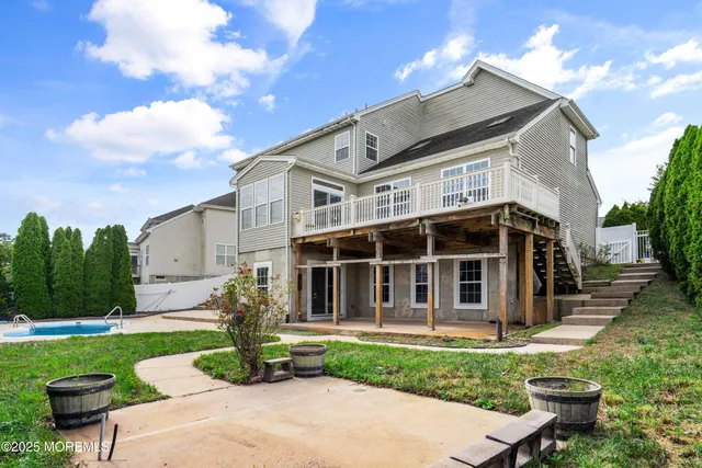 $579,999 | 8 Ridgeway Lane, Little Egg Harbor, NJ 08087