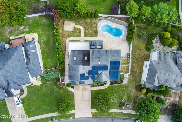 $579,999 | 8 Ridgeway Lane, Little Egg Harbor, NJ 08087