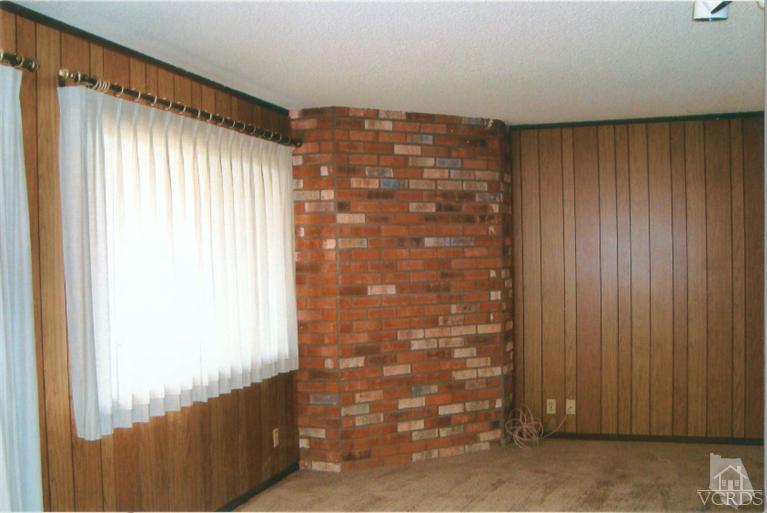 121 Santa Rosa Avenue Oxnard, CA 93035 - Photo 5 of 19 a view of front door