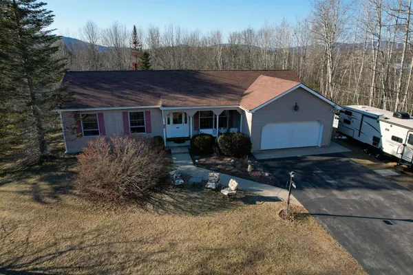 $575,000 | 450 Upper Birch Drive, Bristol, NH 03222
