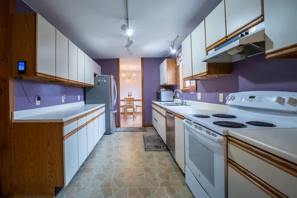 $575,000 | 450 Upper Birch Drive, Bristol, NH 03222