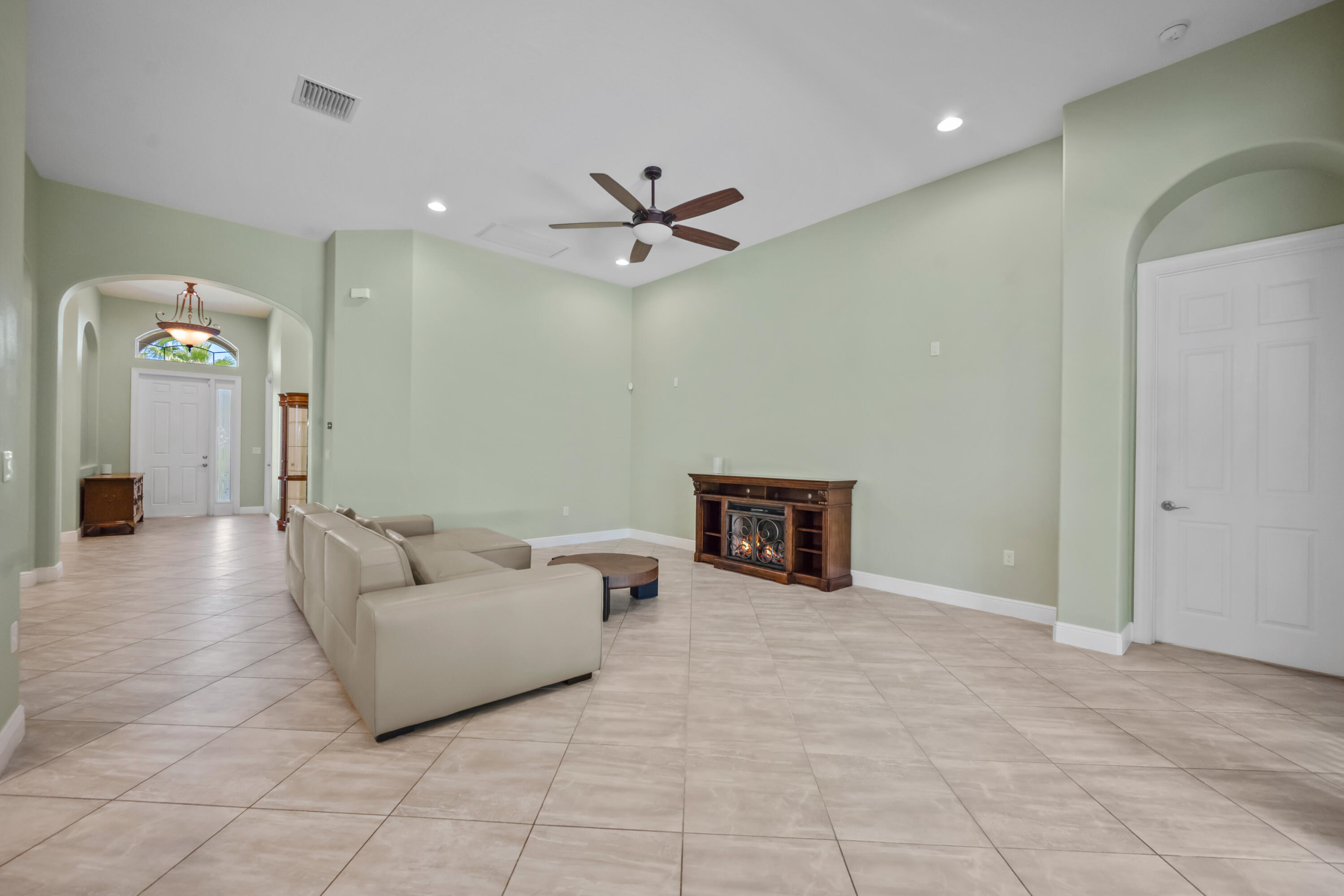 7589 Fieldstone Ranch Square Vero Beach, FL 32967 - Photo 11 of 34 08-DSC_8528