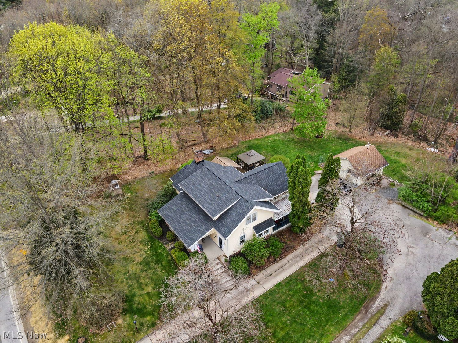 3376 Darrow Road Stow, OH 44224 - Photo 6 of 49