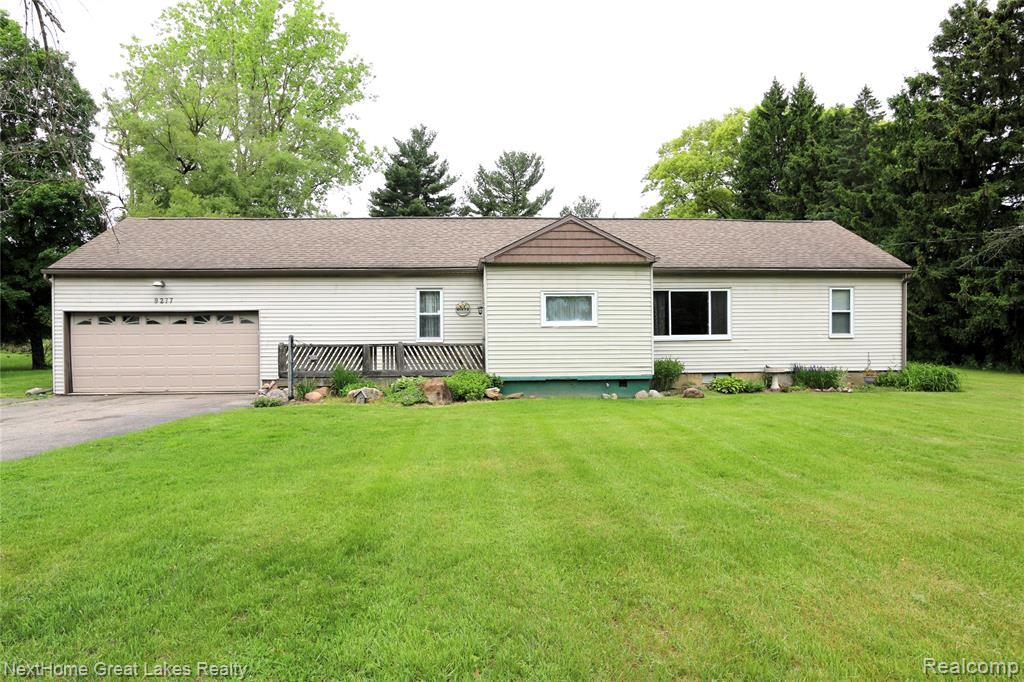 9277 North Clio Road Clio, MI 48420 - Photo 2 of 21