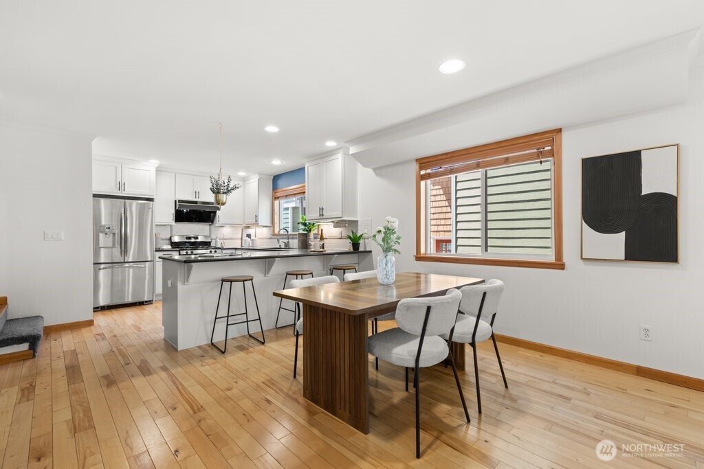 806 North 49th Street Seattle, WA 98103 - Photo 8 of 28