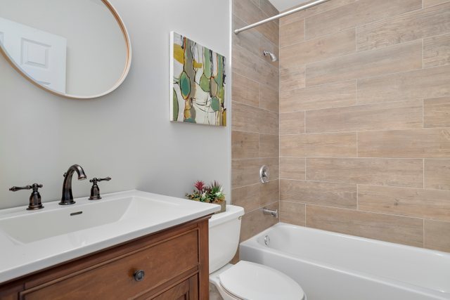 2127 West Rice Street, Unit 2W Chicago, IL 60622 - Photo 17 of 19