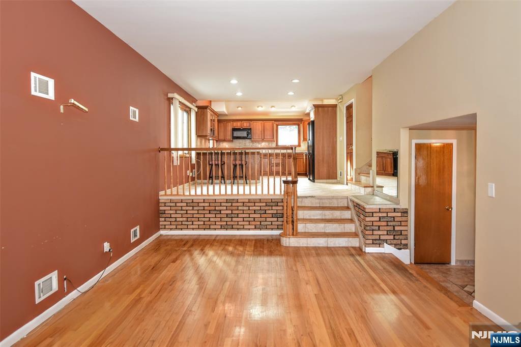 77 Herman Street Hackensack, NJ 07601 - Photo 10 of 40