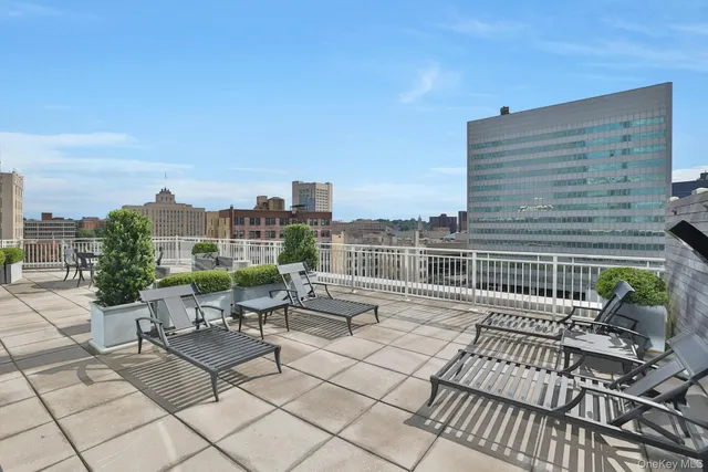 $1,075,000 | 5 Renaissance Square, Unit 12A, White Plains, NY 10601