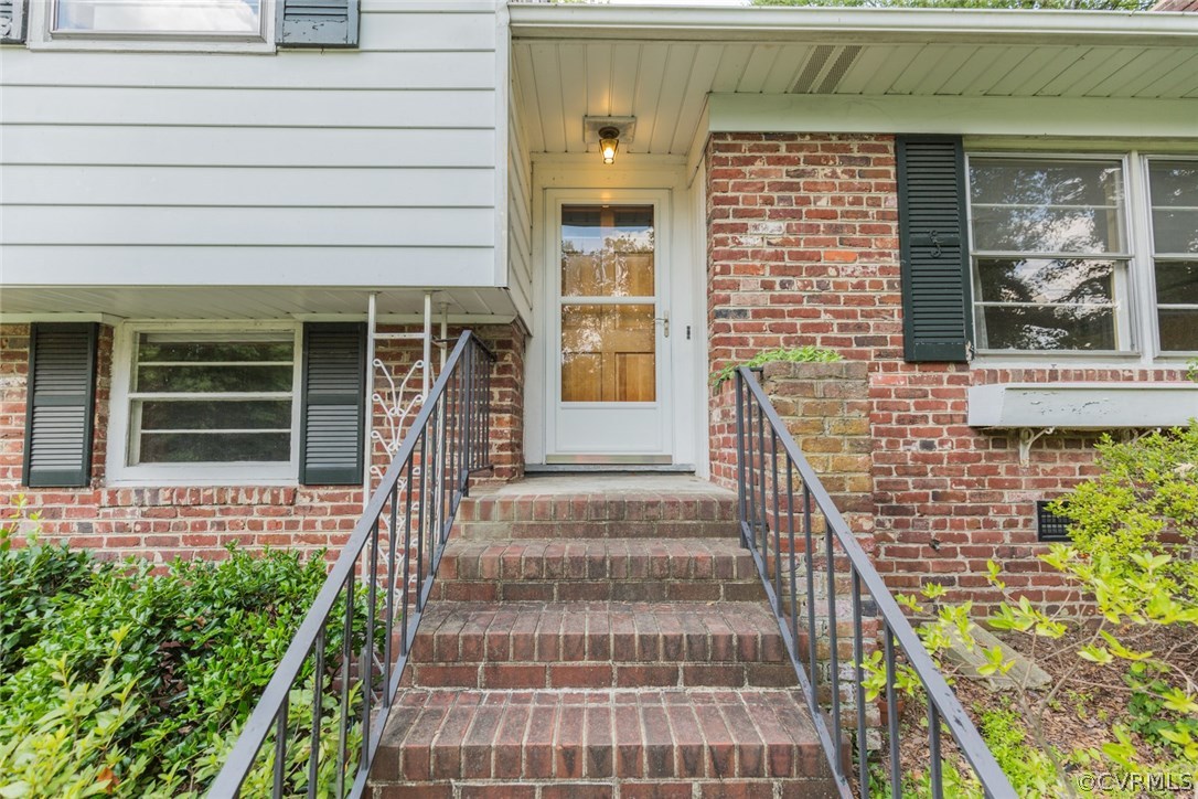 5401 Windingbrook Road Richmond, VA 23230 - Photo 4 of 45 Gallery Image 4