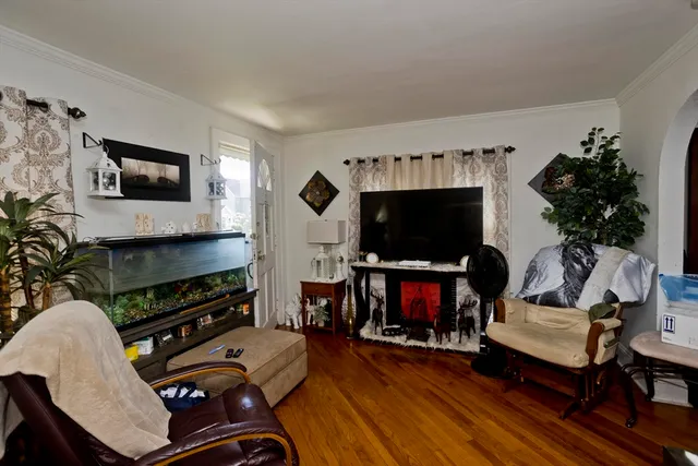 $334,900 | 320 Oakland Street, Springfield, MA 01108