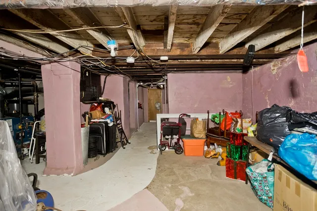 $334,900 | 320 Oakland Street, Springfield, MA 01108