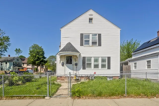 $334,900 | 320 Oakland Street, Springfield, MA 01108