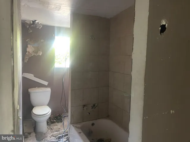 $10,000 | 1821 Wilhelm Street, Baltimore, MD 21223