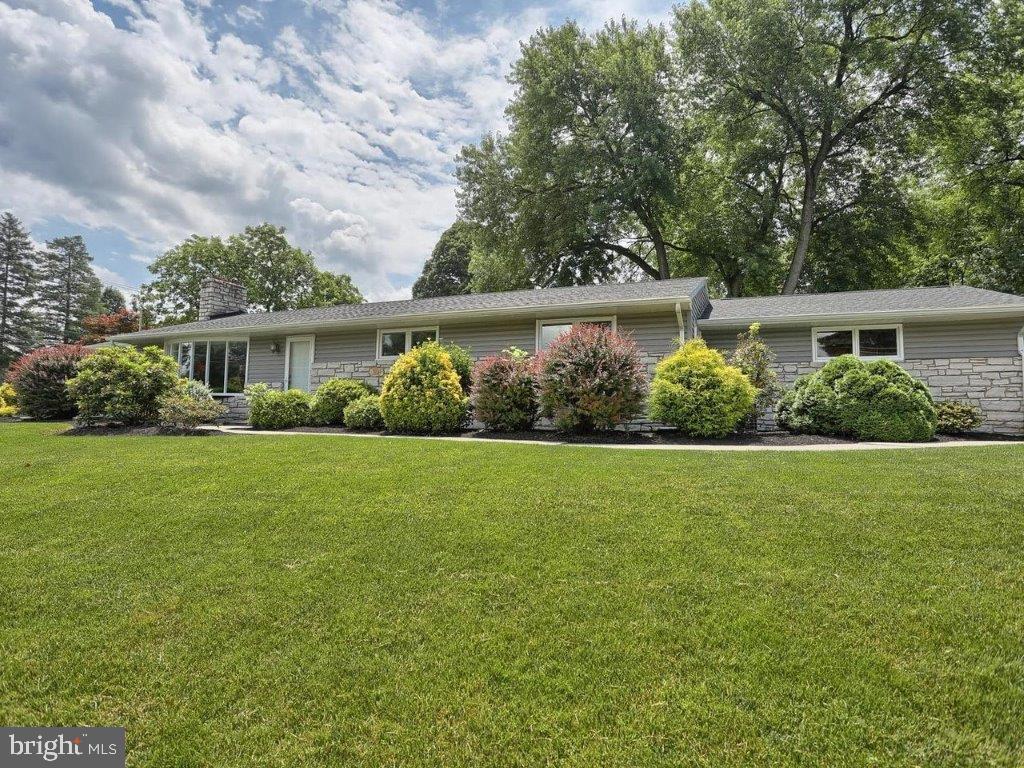 5 Golf View Road Camp Hill, PA 17011 - Photo 1 of 43 Gallery Image 1