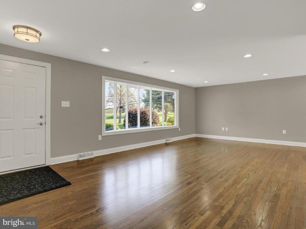 5 Golf View Road Camp Hill, PA 17011 - Photo 4 of 43 Gallery Image 4