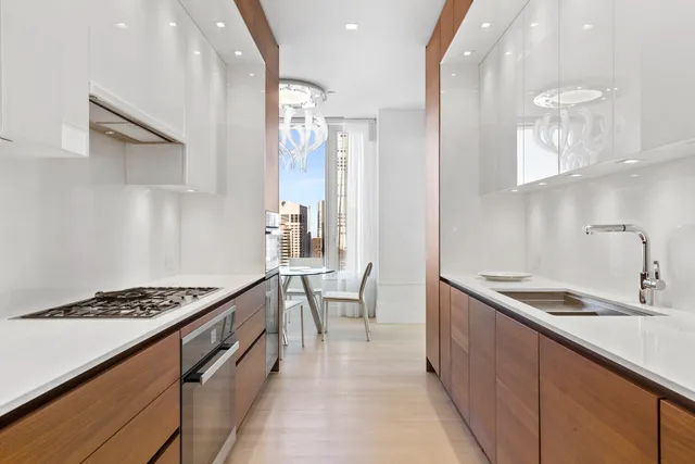 $34,995 | 252 East 57th Street, Unit 54A | Midtown East