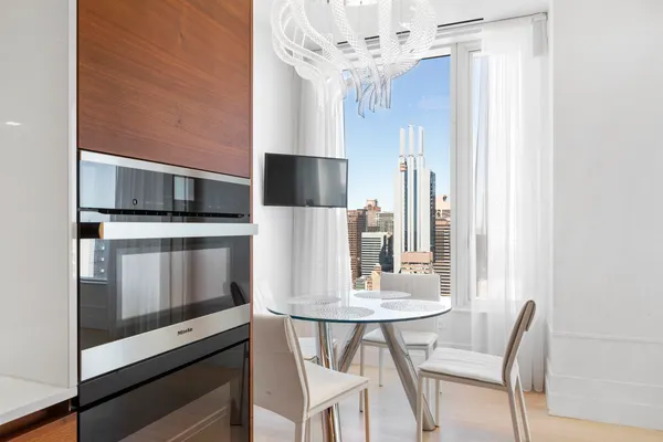 $34,995 | 252 East 57th Street, Unit 54A | Midtown East
