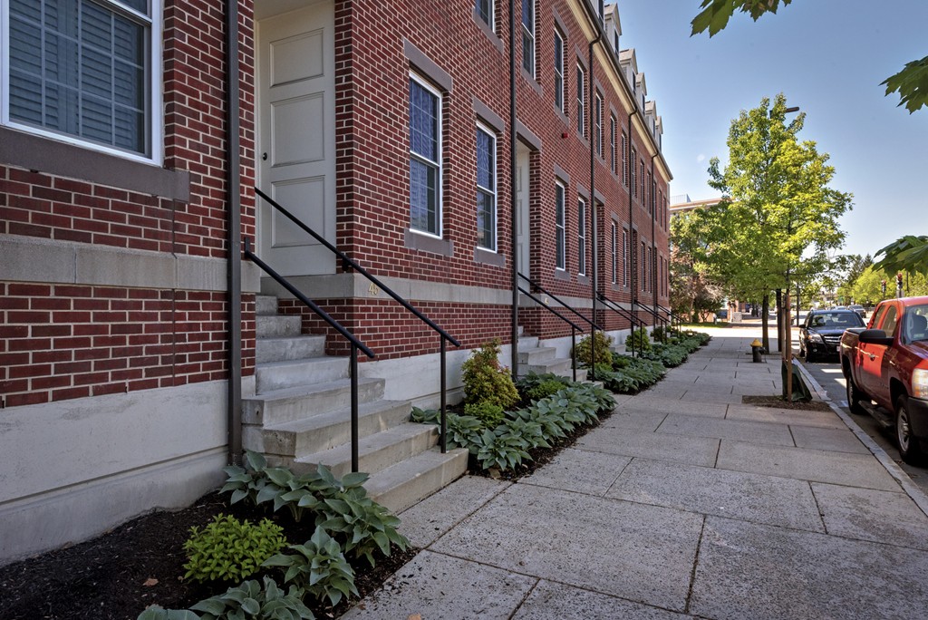 45 Chelsea Street, Unit 45 Boston, MA 02129 - Photo 1 of 42 Gallery Image 1