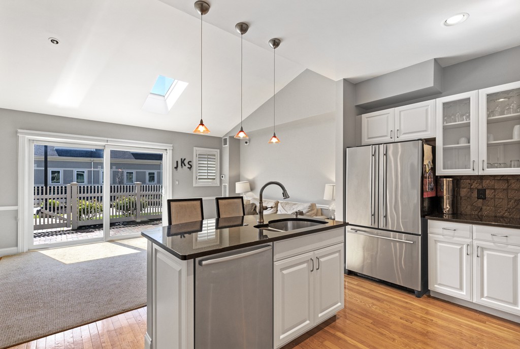 45 Chelsea Street, Unit 45 Boston, MA 02129 - Photo 16 of 42 Gallery Image 16