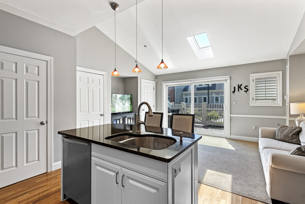 45 Chelsea Street, Unit 45 Boston, MA 02129 - Photo 18 of 42 Gallery Image 18