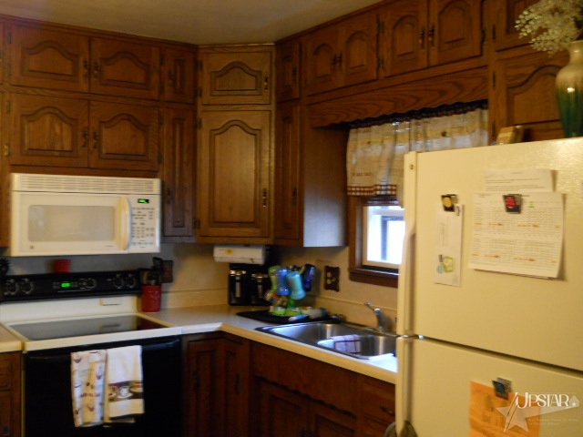 1345 Master Drive Decatur, IN 46733 - Photo 7 of 16