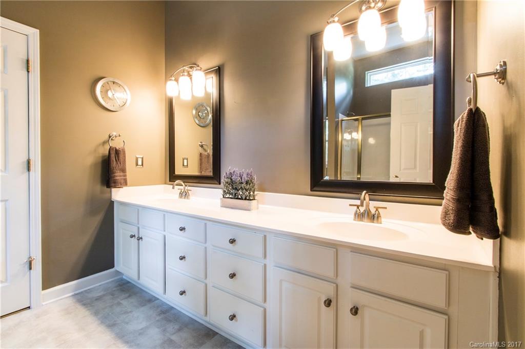 256 Robinson Road, Unit 31 Mooresville, NC 28117 - Photo 13 of 21 Gallery Image 13