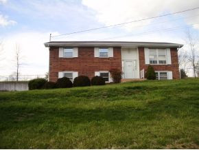 304 Ridgemont Street Bristol, TN 37620 - Photo 1 of 8 Photo 1