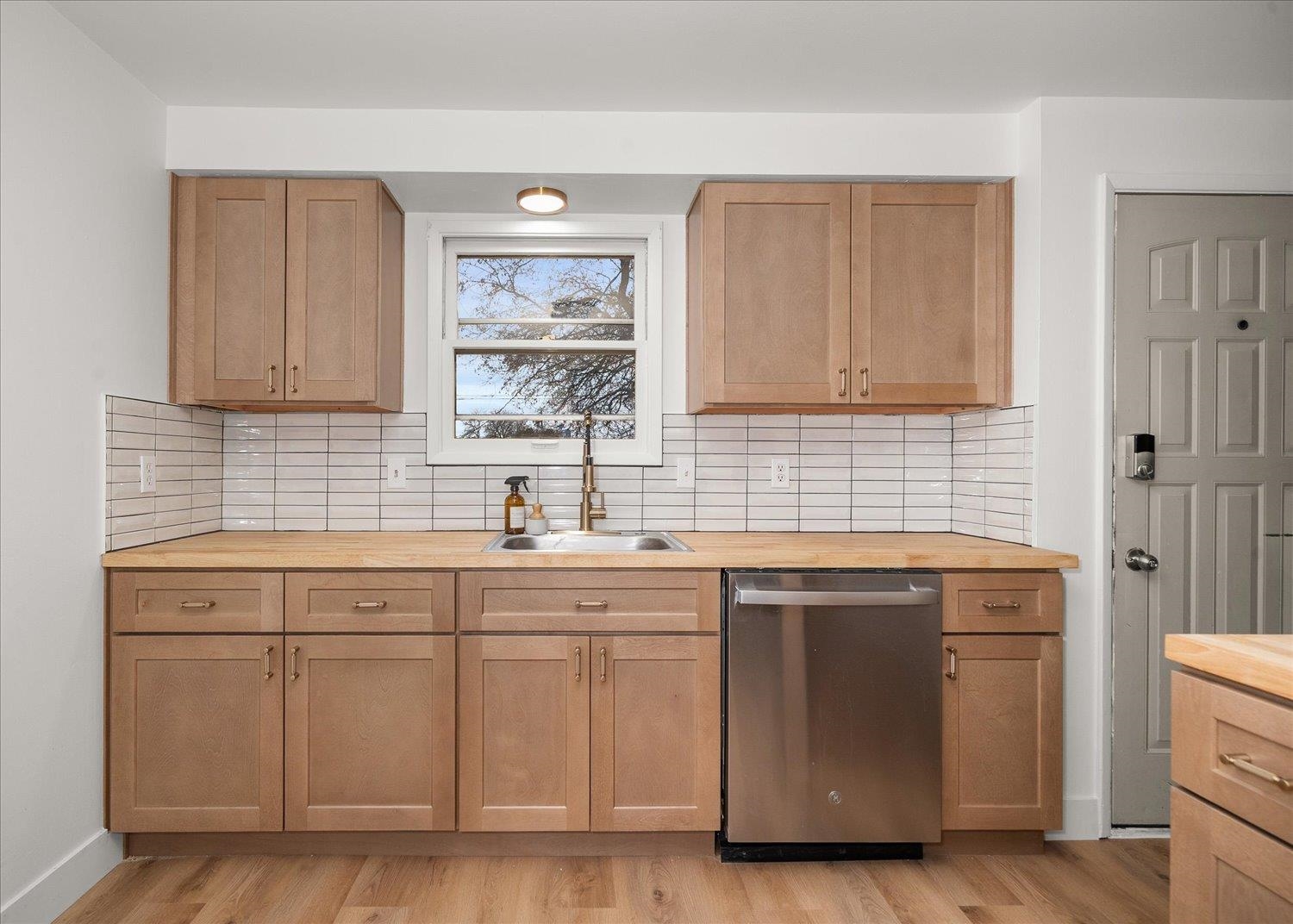 1503 West Glass Avenue Spokane, WA 99205 - Photo 15 of 41