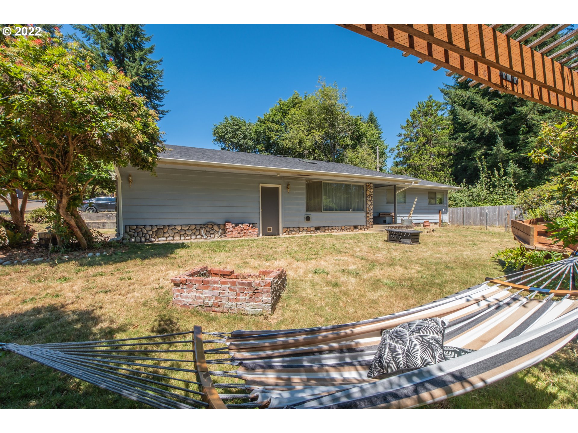 87499 Rice Road Mapleton, OR 97453 - Photo 4 of 21 Gallery Image 4