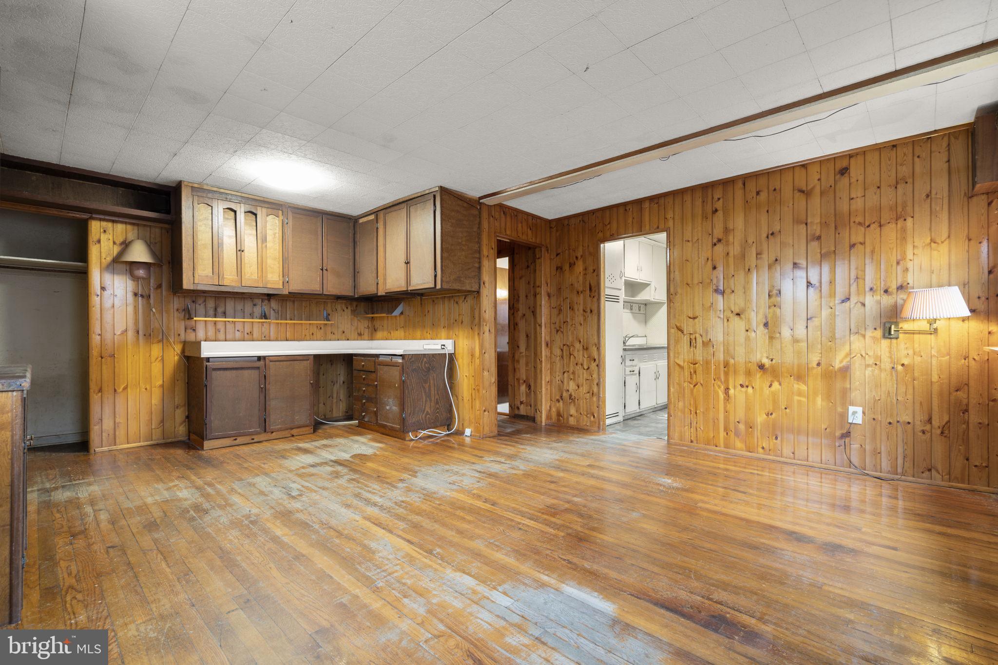 9910 Lorain Avenue Silver Spring, MD 20901 - Photo 5 of 28