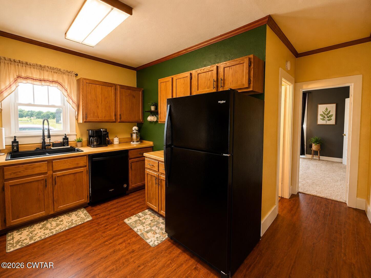 62 Old Jackson Road Trenton, TN 38382 - Photo 8 of 38 Kitchen