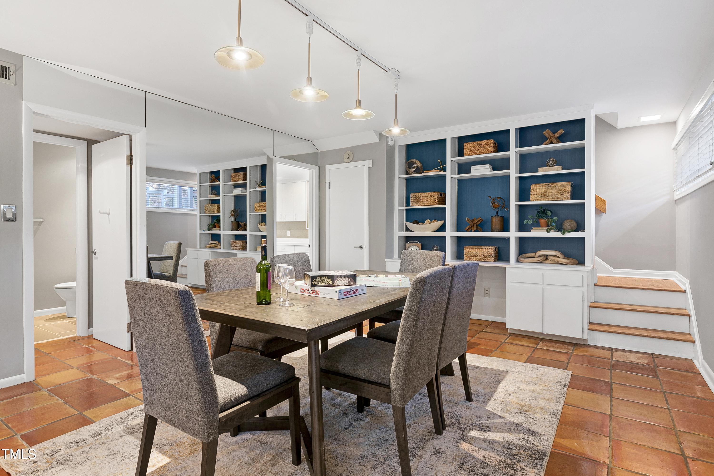 501 Spring Valley Drive Raleigh, NC 27609 - Photo 36 of 91 Scene-62