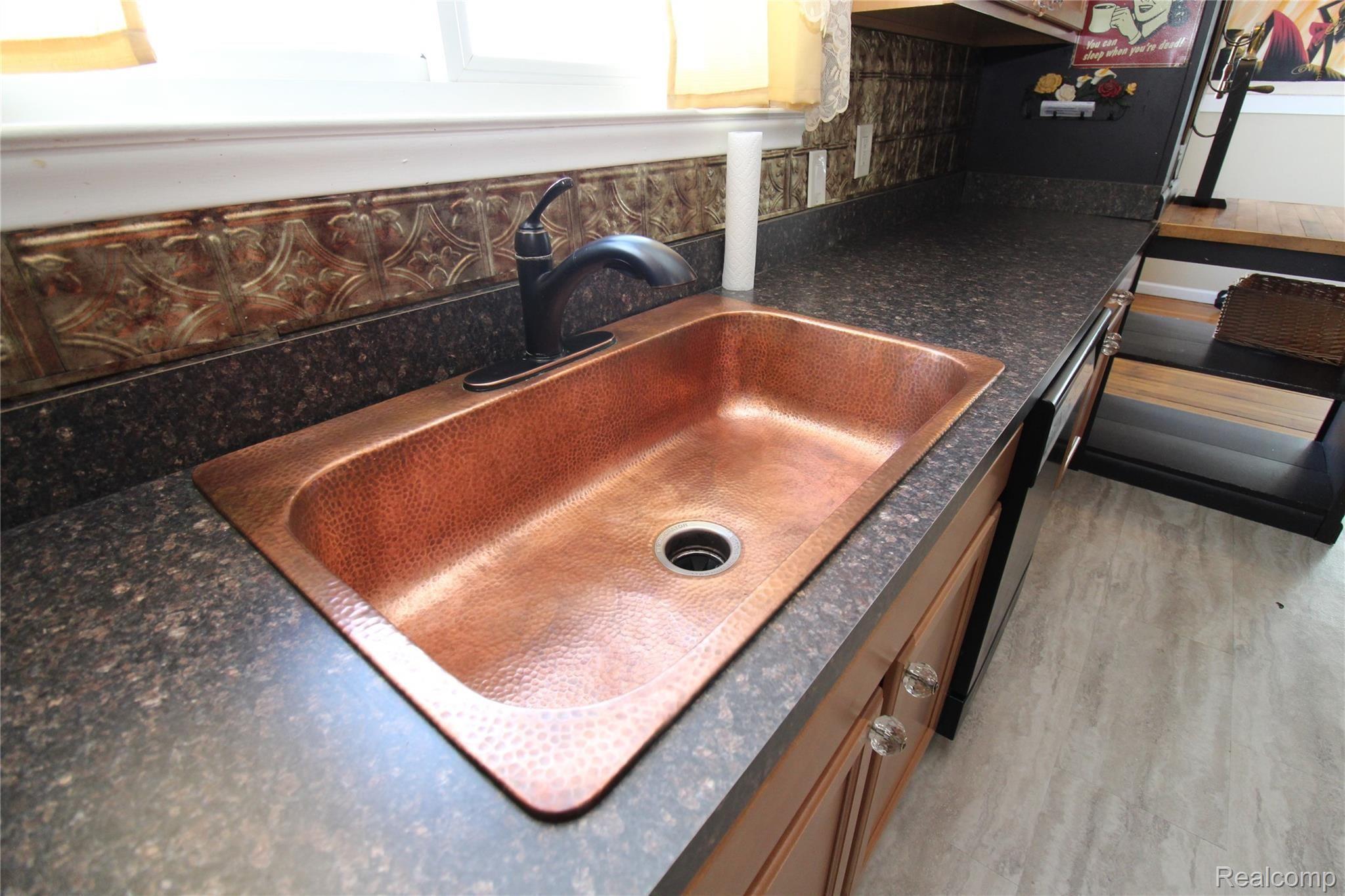 3320 Harding Street Dearborn, MI 48124 - Photo 11 of 19 IMG_2156.JPG