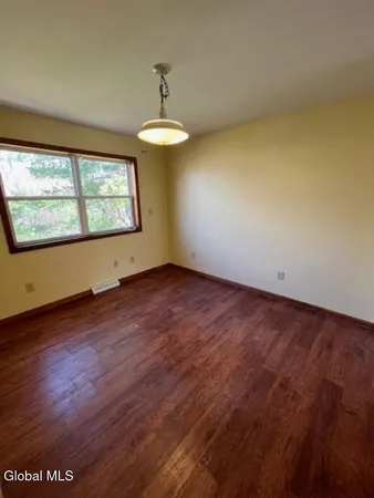 $2,850 | 26 Ponderosa Drive, Unit B, Halfmoon, NY 12065