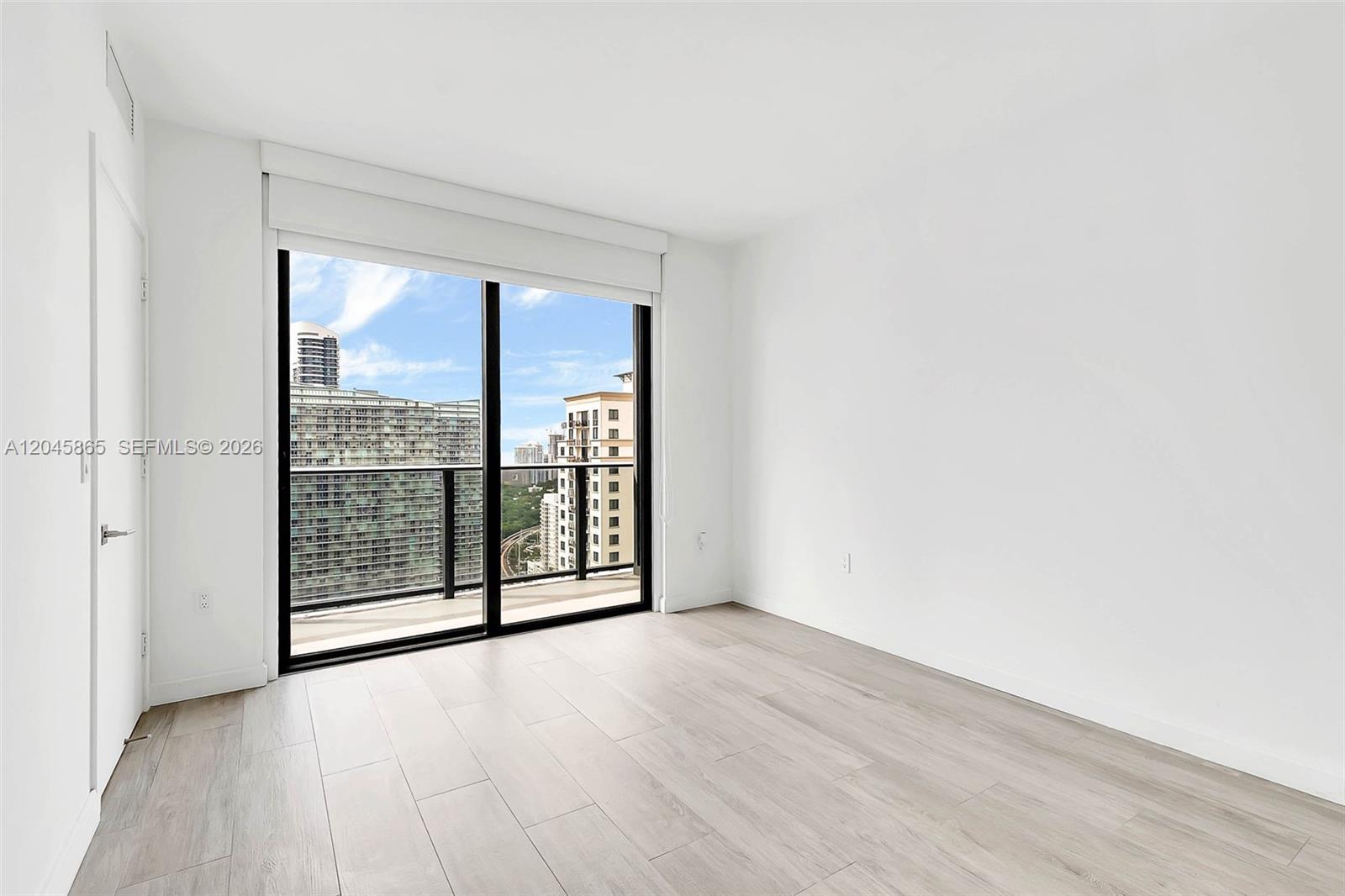55 Southwest 9th Street, Unit 3104 Miami, FL 33130 - Photo 18 of 48