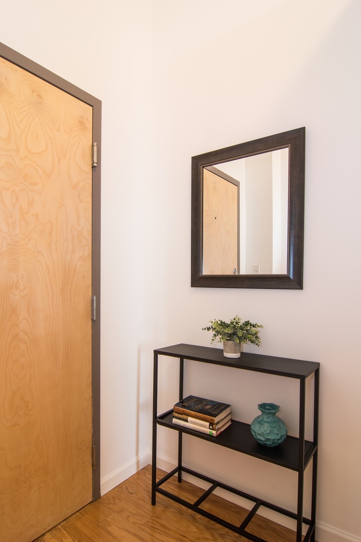 2101 West Rice Street, Unit 404 Chicago, IL 60622 - Photo 2 of 13