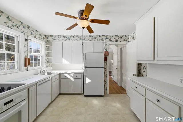 $380,000 | 15 Townline Road, Hamden, CT 06517