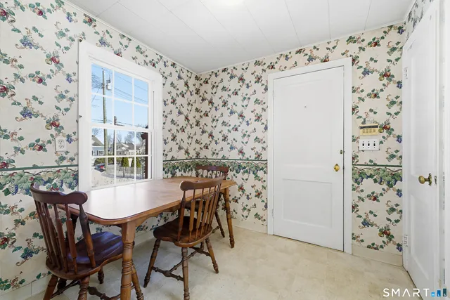 $380,000 | 15 Townline Road, Hamden, CT 06517