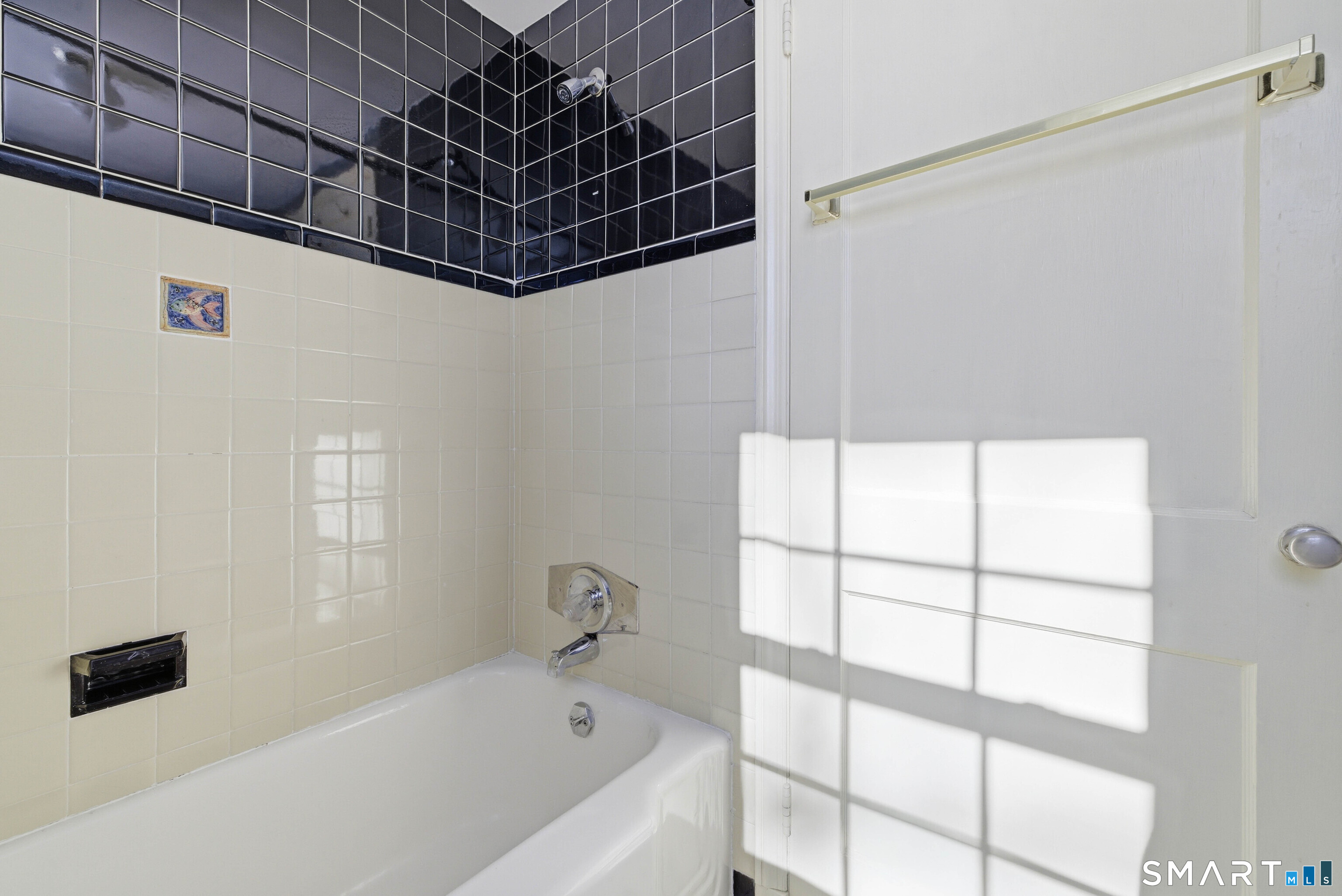 15 Townline Road Hamden, CT 06517 - Photo 26 of 38 Second floor full bathroom with bathtub