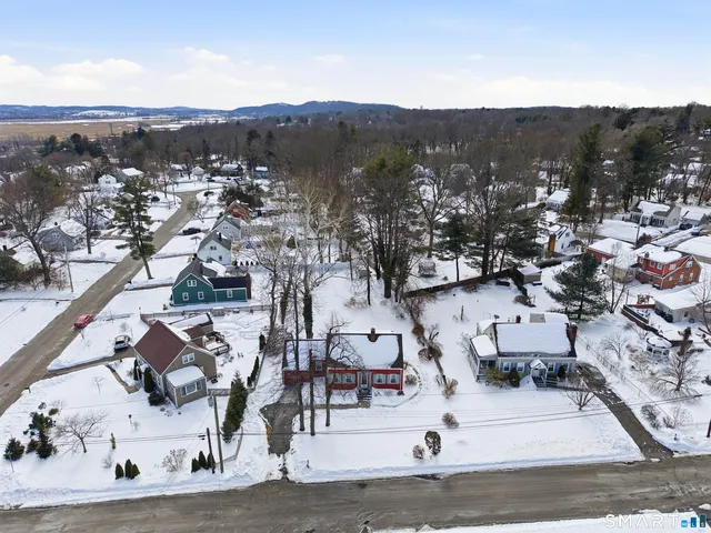 $380,000 | 15 Townline Road, Hamden, CT 06517