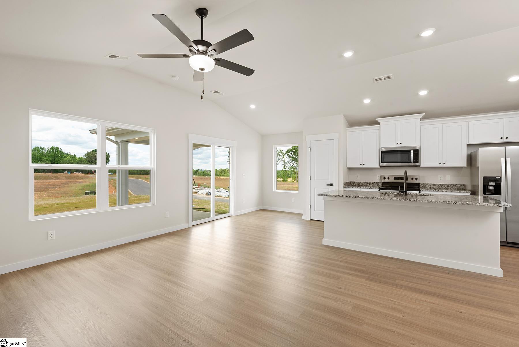 442 West Claywalk Way Woodruff, SC 29388 - Photo 6 of 9