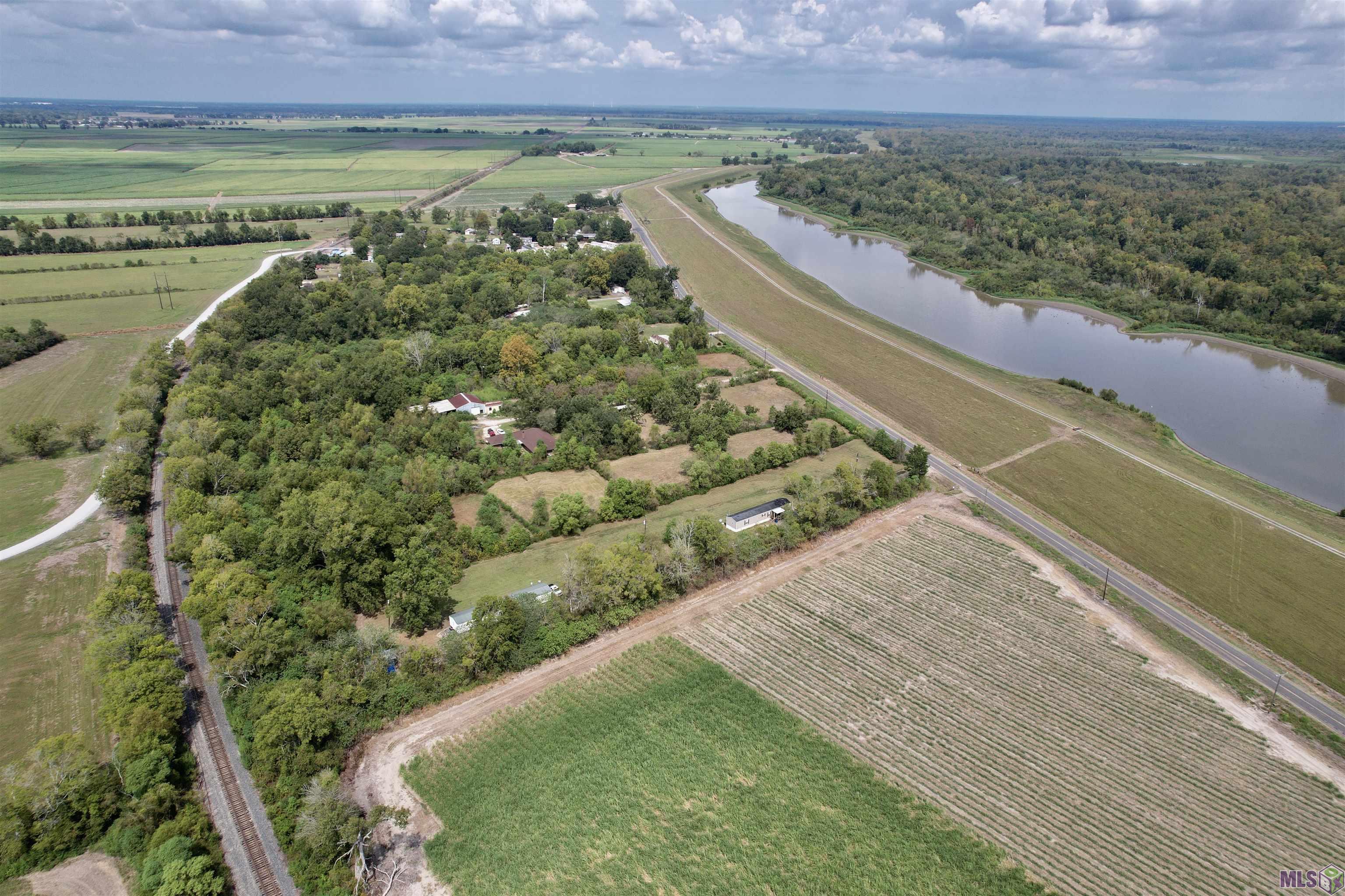 10041 River Road Port Allen, LA 70767 - Photo 9 of 28 Gallery Image 9