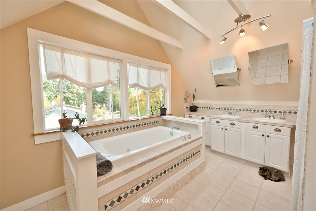 23 218th Place Southeast Bothell, WA 98021 - Photo 20 of 27