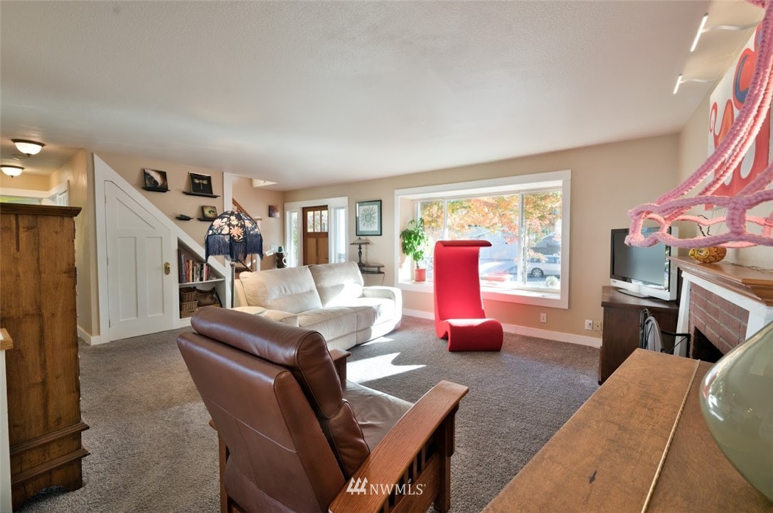 23 218th Place Southeast Bothell, WA 98021 - Photo 6 of 27