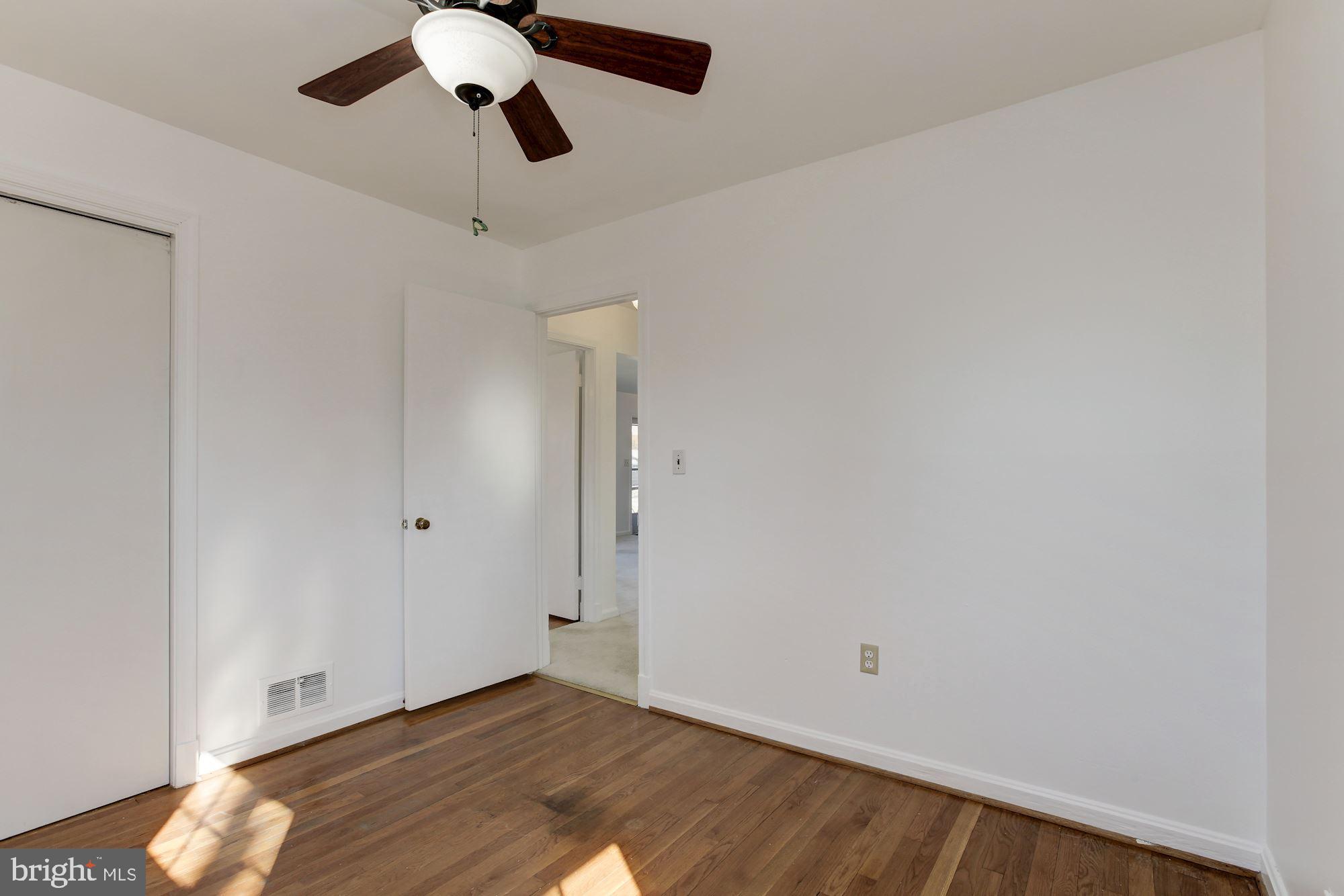2605 Higbee Road Adelphi, MD 20783 - Photo 21 of 31 Bedroom #3