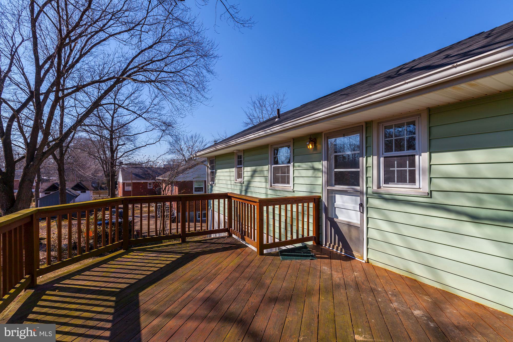 2605 Higbee Road Adelphi, MD 20783 - Photo 6 of 31 Deck
