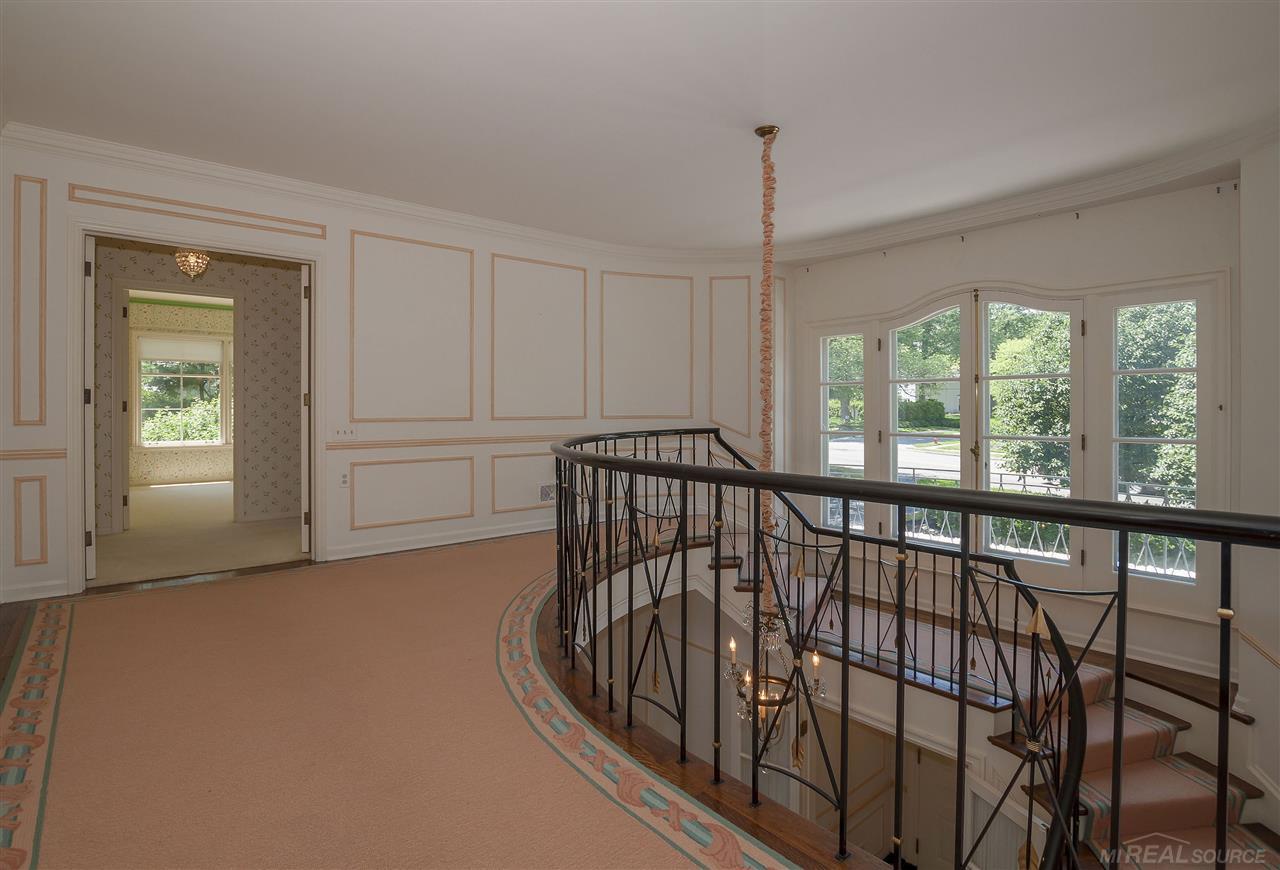 80 Lake Shore Road Grosse Pointe, MI 48236 - Photo 54 of 90 31323211-54.JPG
