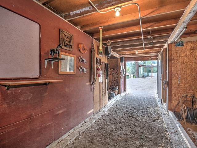 6102 South Campbell Road Greenacres, WA 99016 - Photo 18 of 20 Gallery Image 18