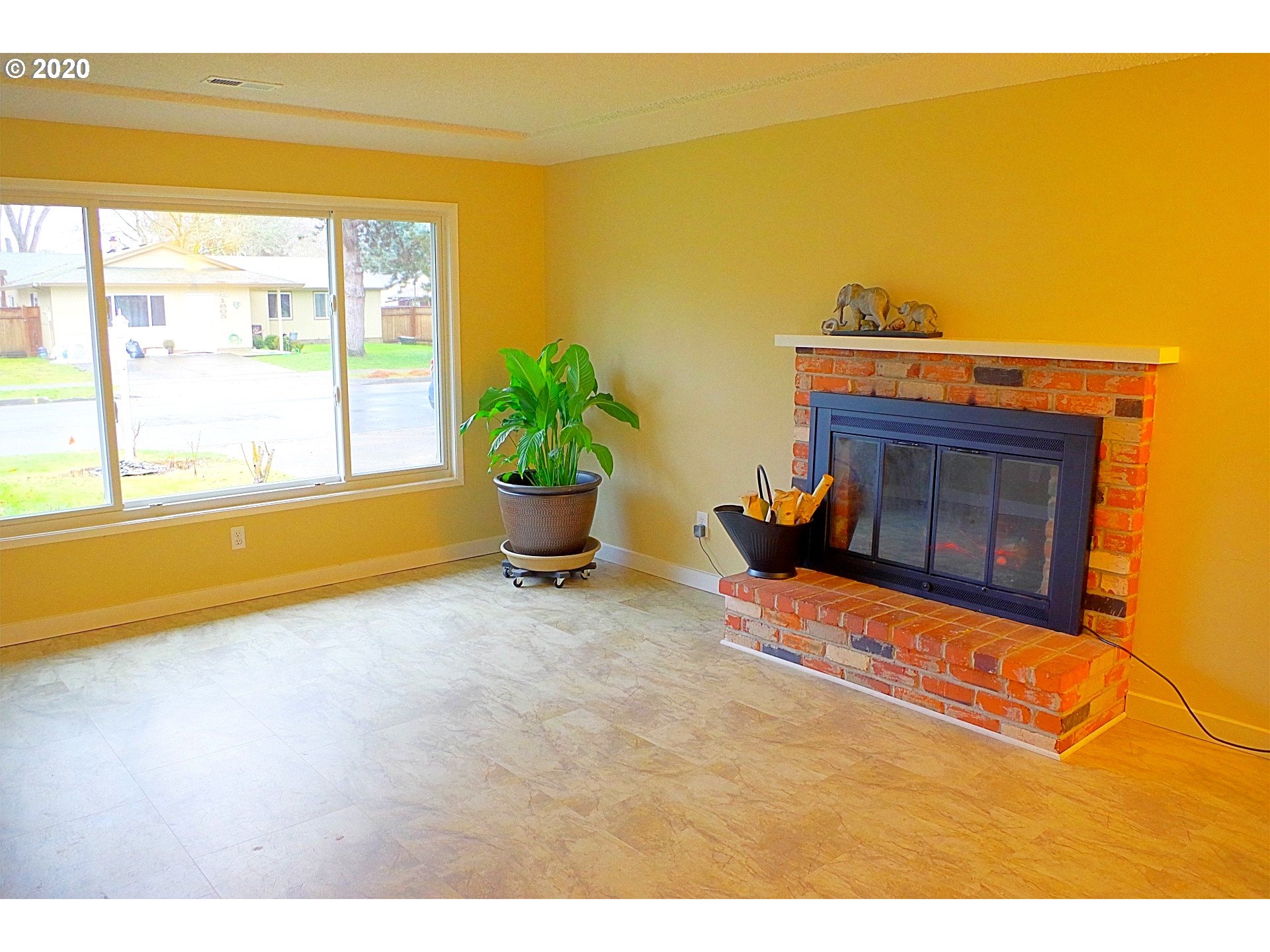 1816 Fir Road Forest Grove, OR 97116 - Photo 12 of 32 Gallery Image 12